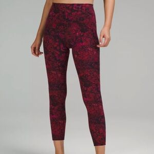 VGUC Lululemon lunar new year 23” sz0 Leggings